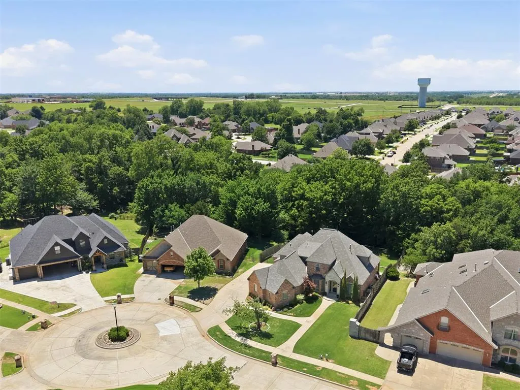 Photo 48 — 604 Winding Creek Road, Yukon, OK 73099
