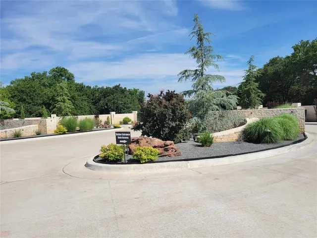 Photo 3 — 14201 Shoreline Boulevard, Edmond, OK 73013