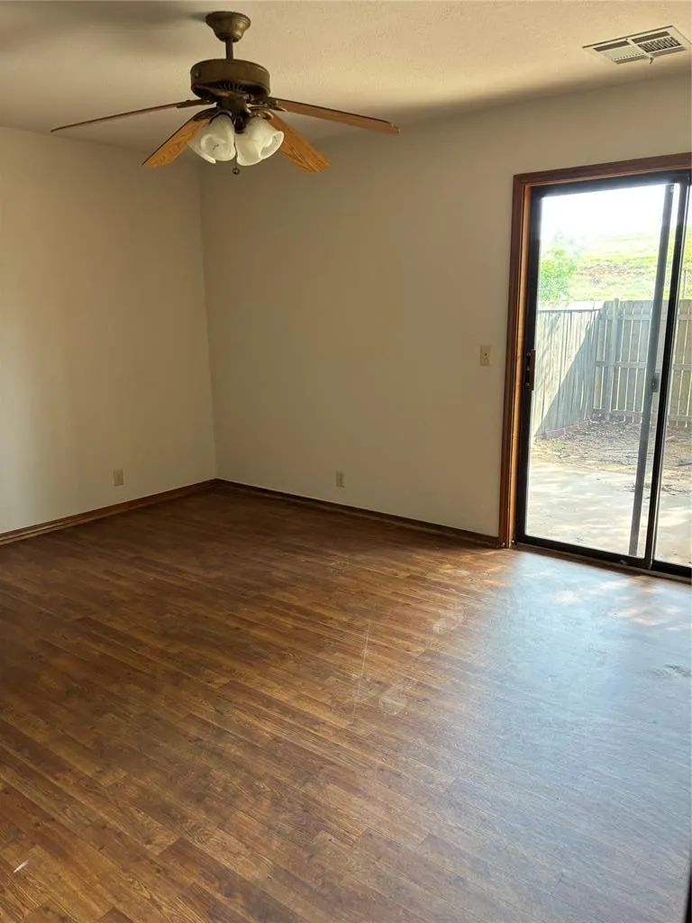 Photo 9 — 11407 Springhollow Road 407, Oklahoma City, OK 73120