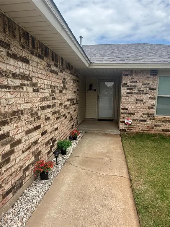 Photo 2 — 9200 Cindy Road, Oklahoma City, OK 73132