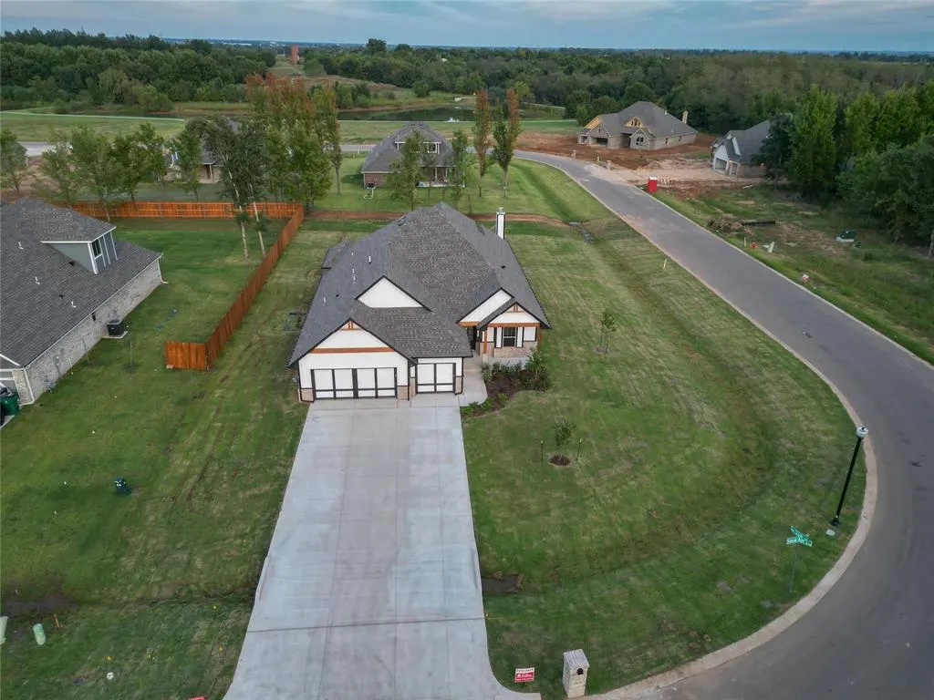 Photo 2 — 12616 Velvet Ash Avenue, Oklahoma City, OK 73173