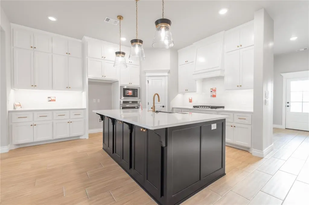 Photo 5 — 12616 Velvet Ash Avenue, Oklahoma City, OK 73173