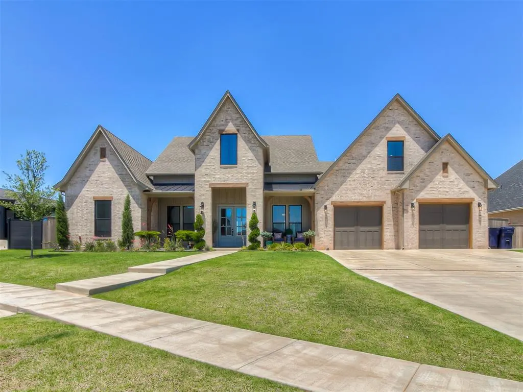 Front exterior — 10713 NW 26th Street, Yukon, OK 73099