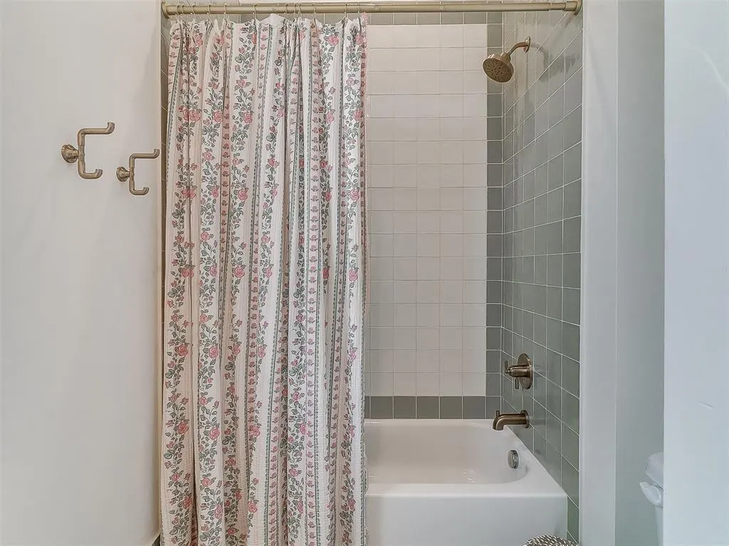 Photo 39 — 10713 NW 26th Street, Yukon, OK 73099