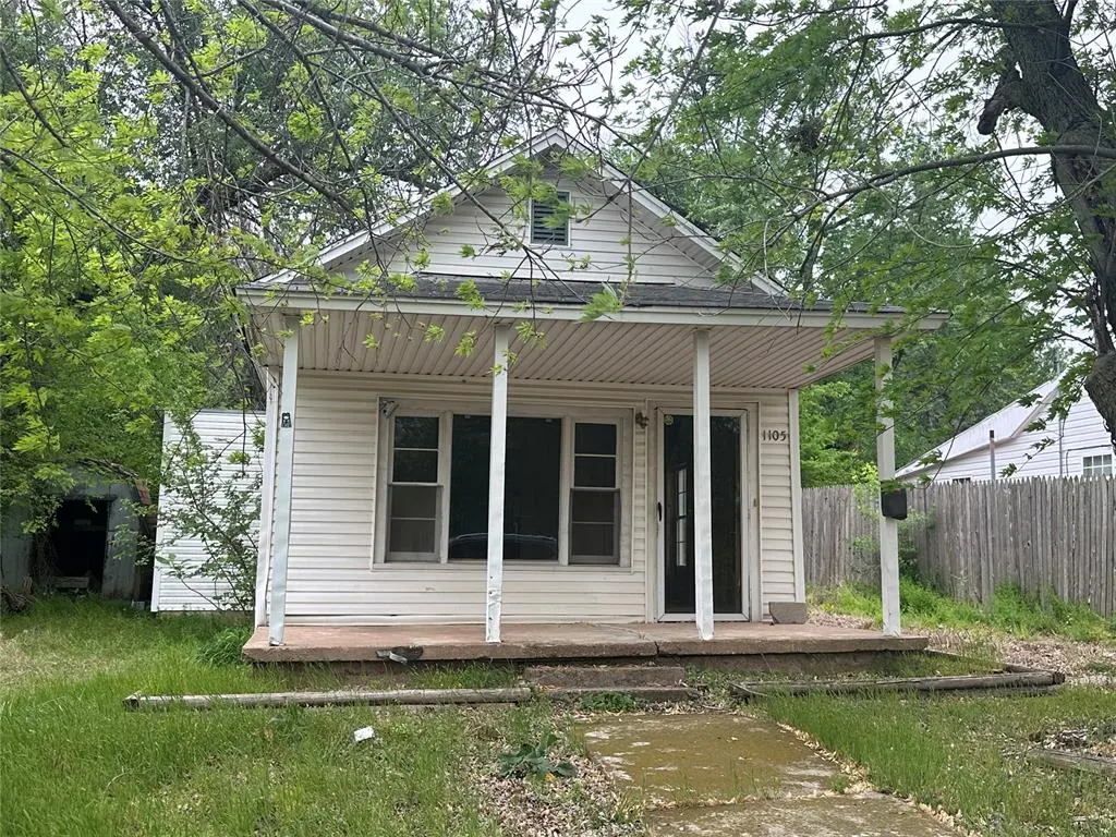 Front exterior — 1105 N Minnesota Avenue, Shawnee, OK 74801
