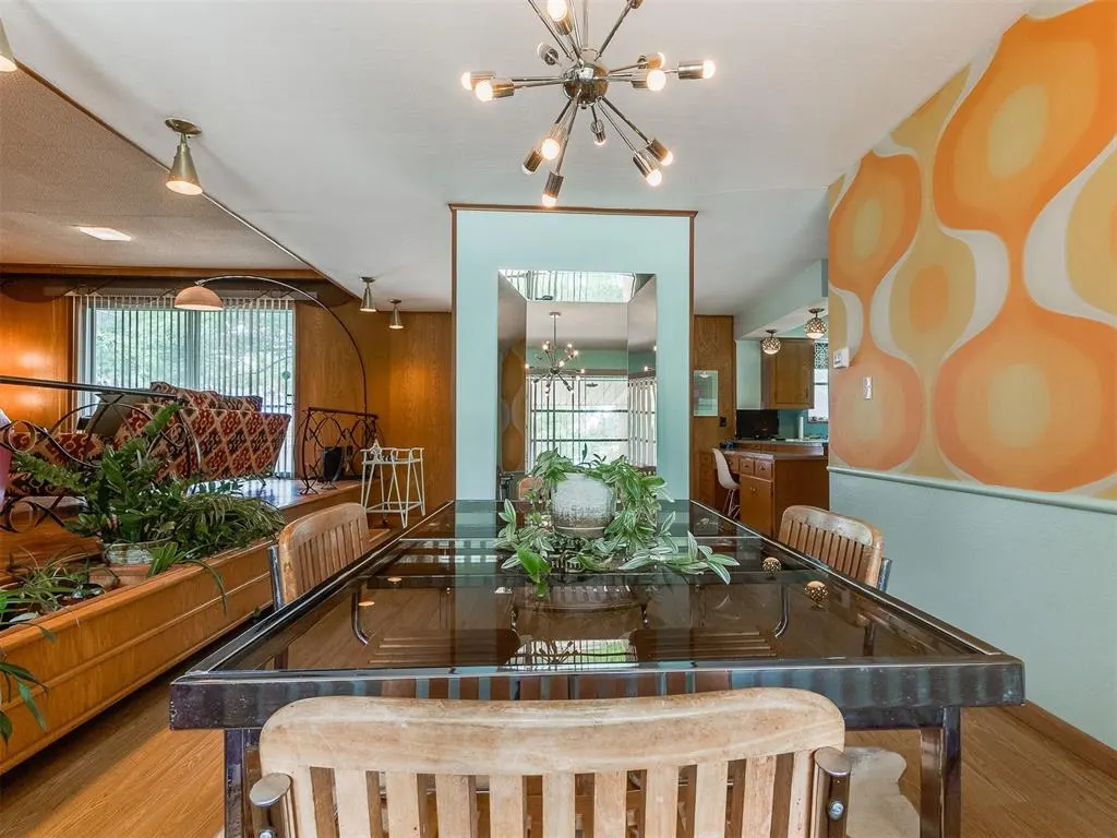 Photo 12 — 401 NW 44th Street, Oklahoma City, OK 73118