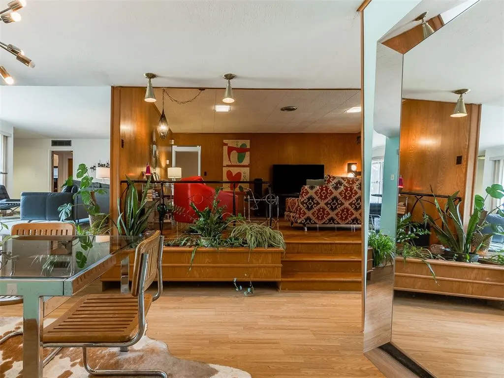 Photo 14 — 401 NW 44th Street, Oklahoma City, OK 73118