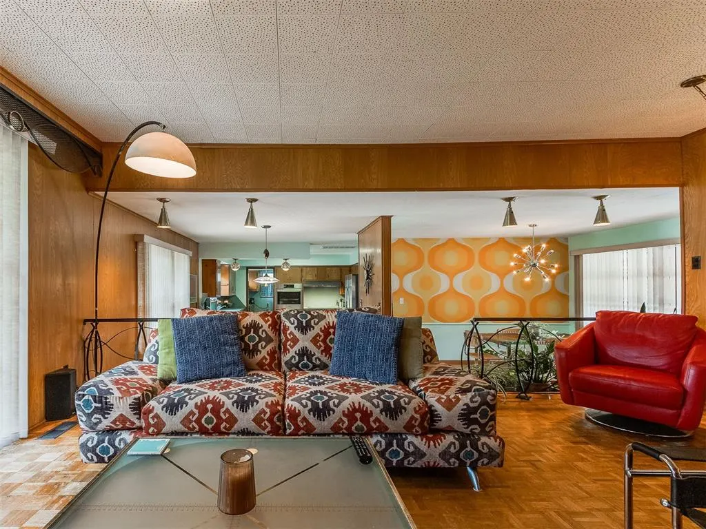 Photo 23 — 401 NW 44th Street, Oklahoma City, OK 73118