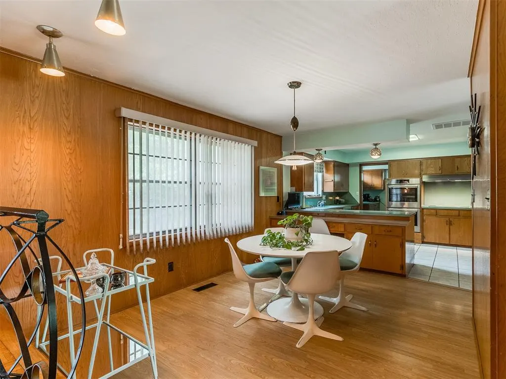 Photo 27 — 401 NW 44th Street, Oklahoma City, OK 73118