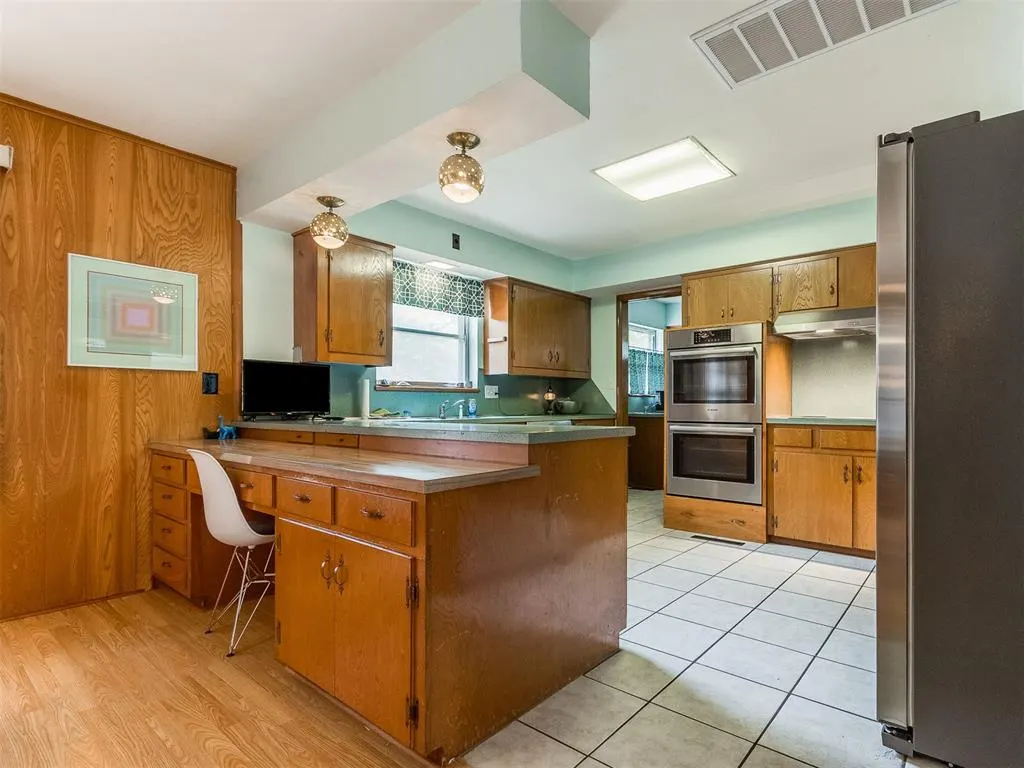 Photo 31 — 401 NW 44th Street, Oklahoma City, OK 73118