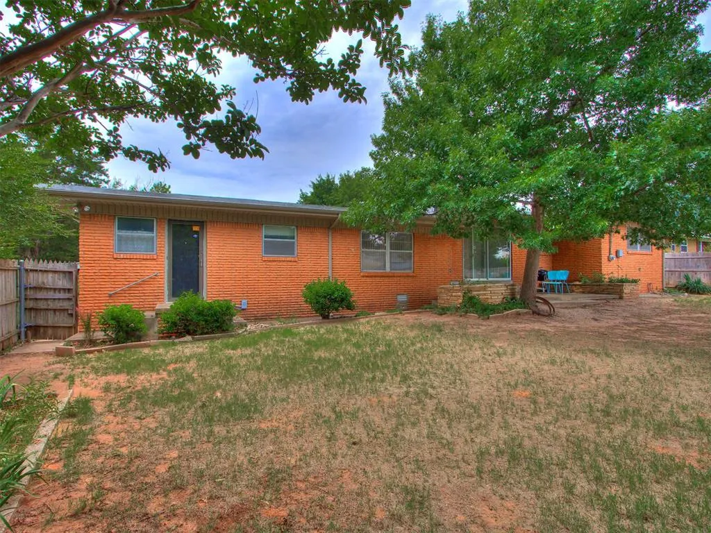 Photo 46 — 401 NW 44th Street, Oklahoma City, OK 73118