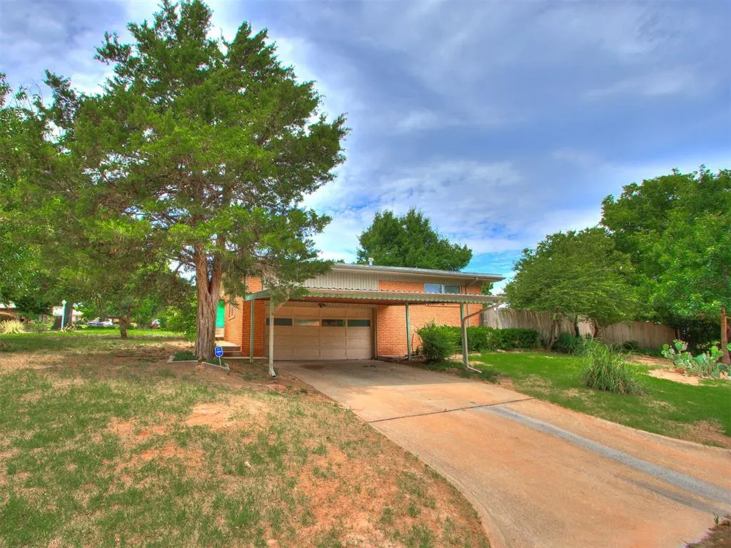 Photo 49 — 401 NW 44th Street, Oklahoma City, OK 73118