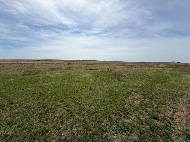 Photo 3 — 0000 E 740 Road, Loyal, OK 73756
