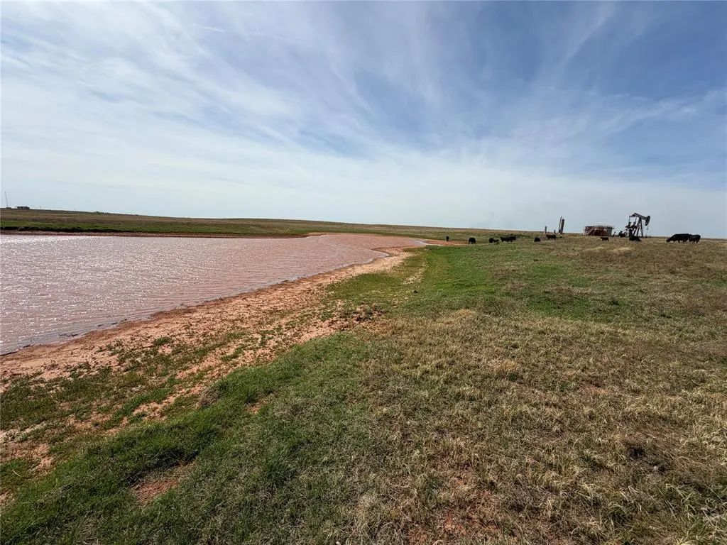 Photo 9 — 0000 E 740 Road, Loyal, OK 73756