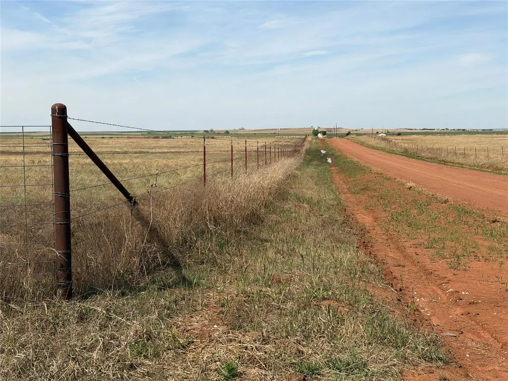Photo 11 — 0000 E 740 Road, Loyal, OK 73756