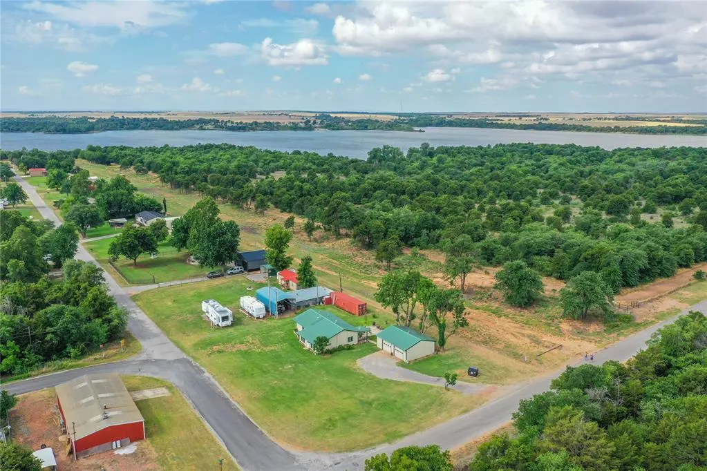 Photo 2 — 1009 Easy Street, Fort Cobb, OK 73038