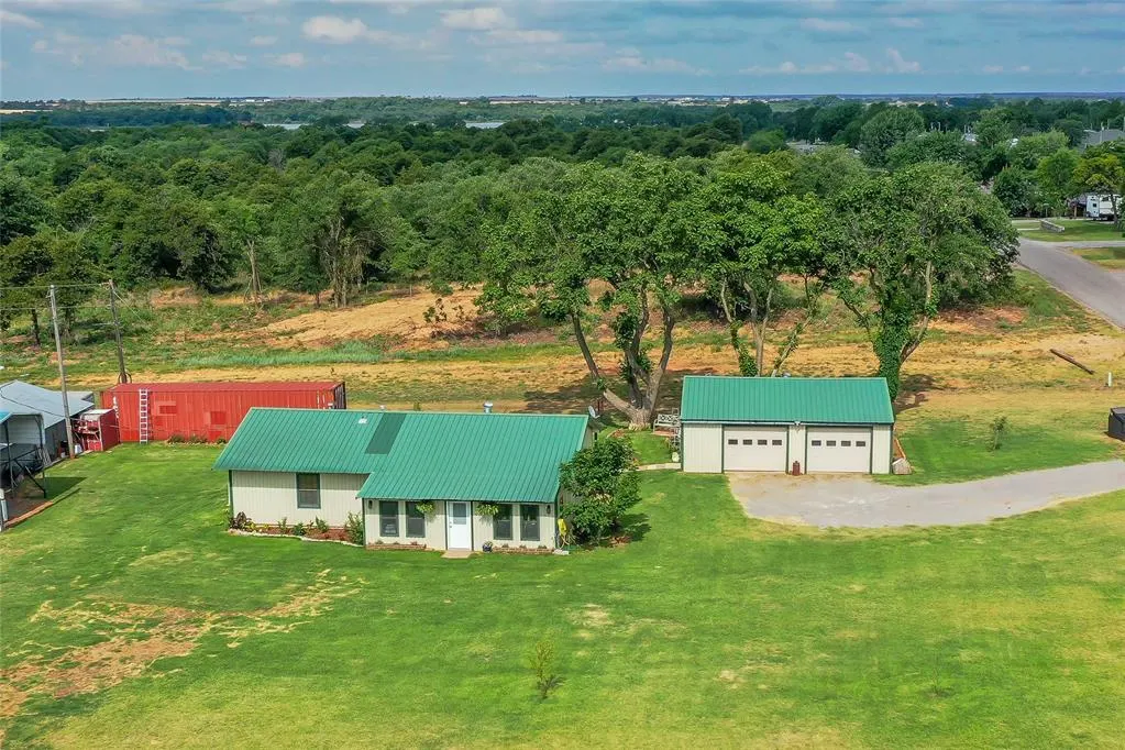 Photo 3 — 1009 Easy Street, Fort Cobb, OK 73038