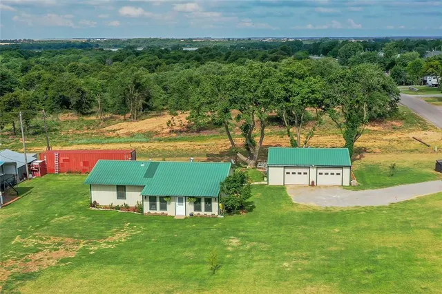 Photo 3 — 1009 Easy Street, Fort Cobb, OK 73038