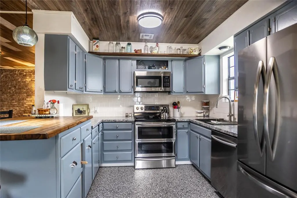 Photo 9 — 1009 Easy Street, Fort Cobb, OK 73038