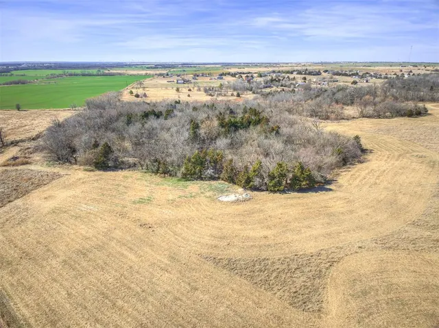 Photo 5 — 9351 Dogwood Circle (Lot 18), Guthrie, OK 73044