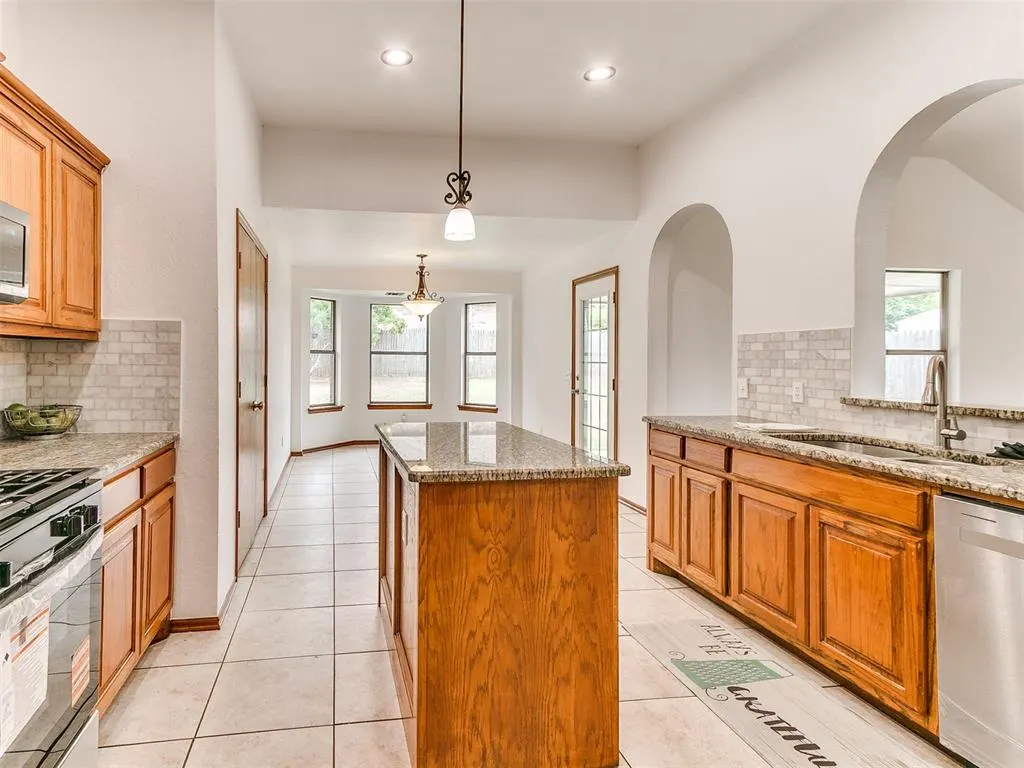 Photo 13 — 8308 NW 83rd Street, Oklahoma City, OK 73132