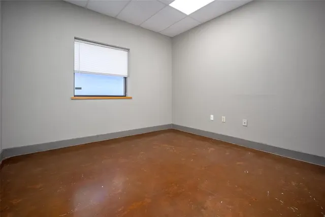 Photo 6 — 425 W Airport Road, Hinton, OK 73047