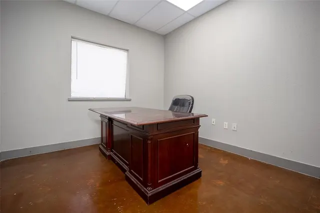 Photo 7 — 425 W Airport Road, Hinton, OK 73047