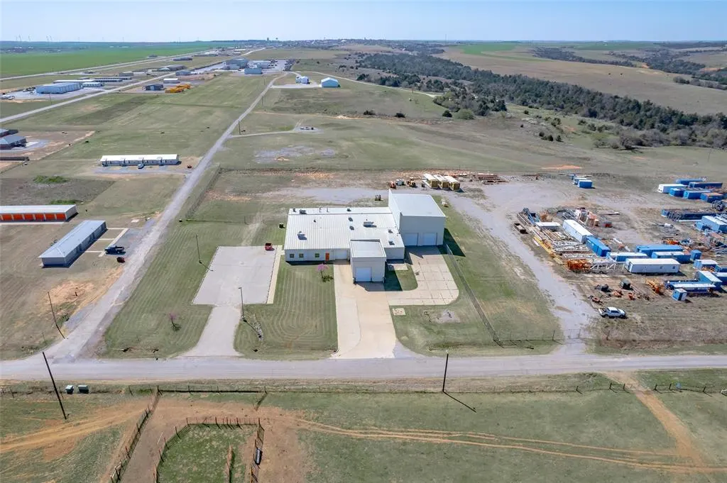 Photo 35 — 425 W Airport Road, Hinton, OK 73047
