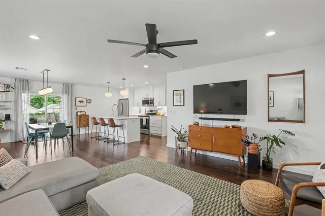 Photo 7 — 3341 NW 27th Street, Oklahoma City, OK 73107