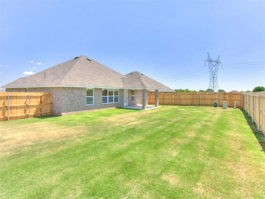 Photo 29 — 14004 Tybee Island Drive, Yukon, OK 73099