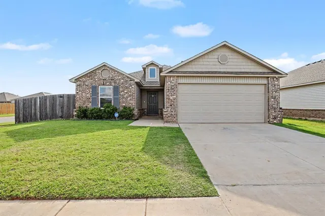 Front exterior — 1901 Hannah Lane, Oklahoma City, OK 73127