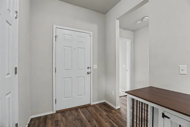 Photo 4 — 1901 Hannah Lane, Oklahoma City, OK 73127