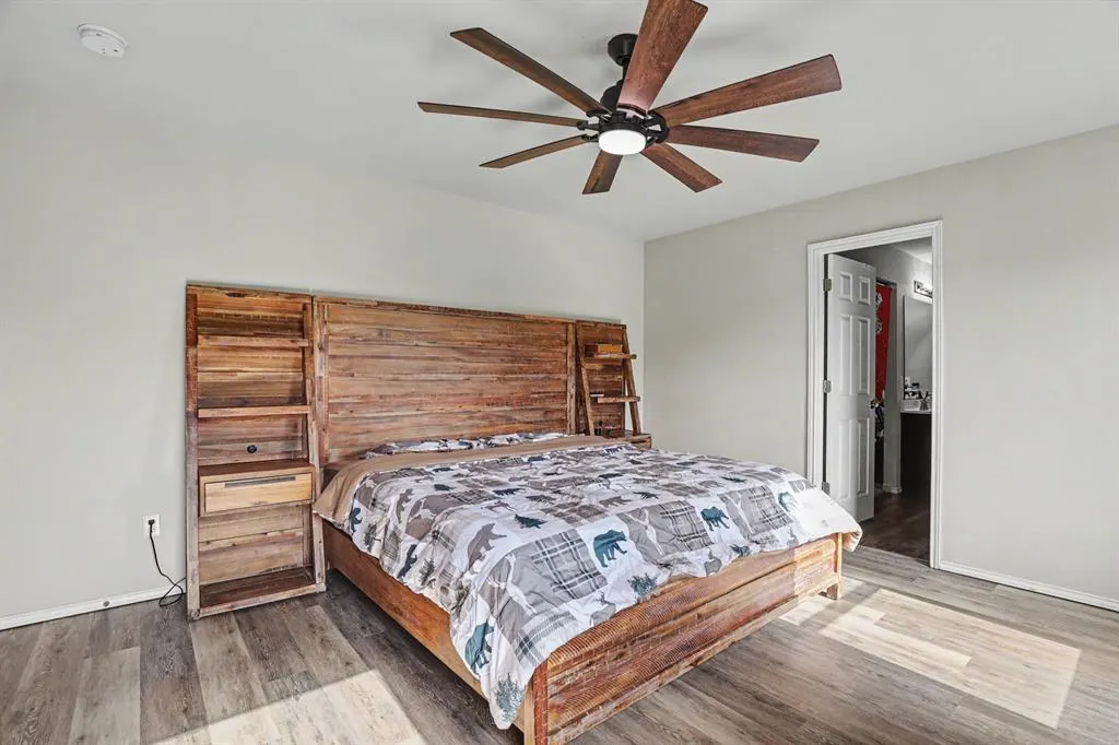 Photo 13 — 1901 Hannah Lane, Oklahoma City, OK 73127