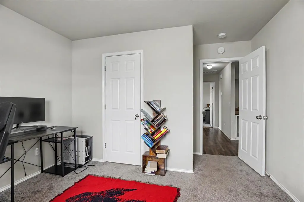 Photo 18 — 1901 Hannah Lane, Oklahoma City, OK 73127
