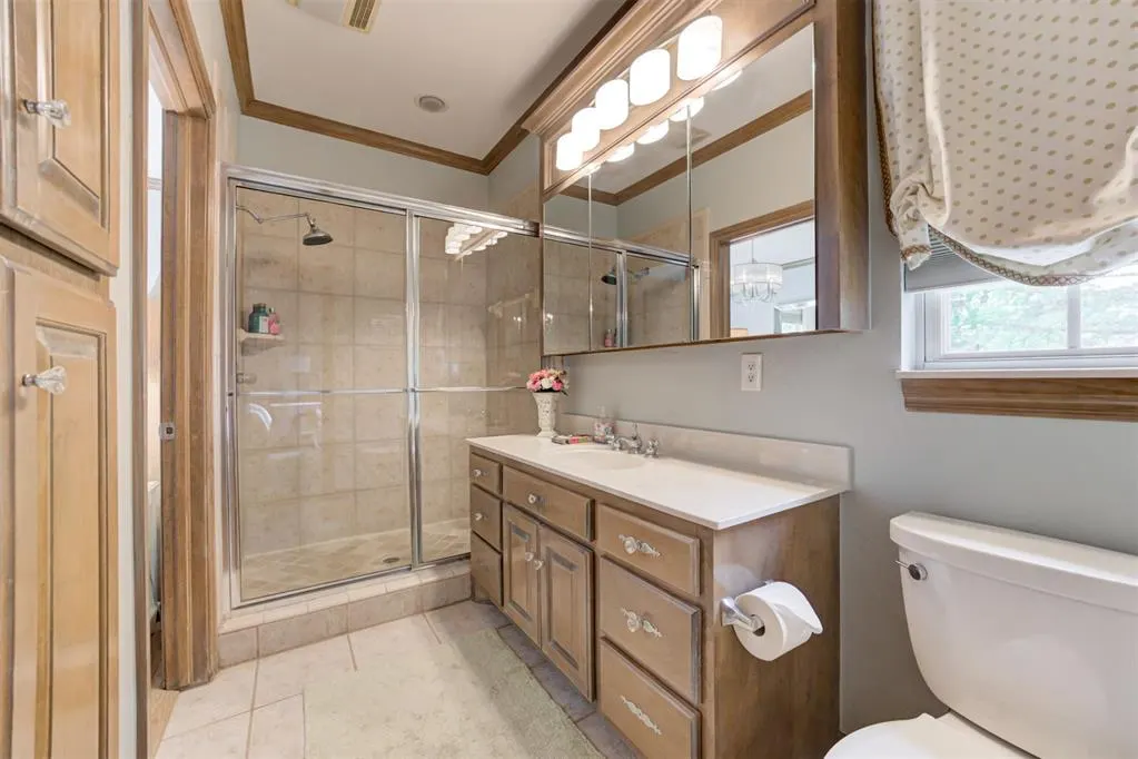 Photo 34 — 201 Hollowdale Circle, Edmond, OK 73003