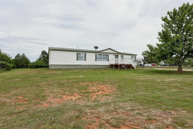 Photo 4 — 2501 Kelly Road, Guthrie, OK 73044