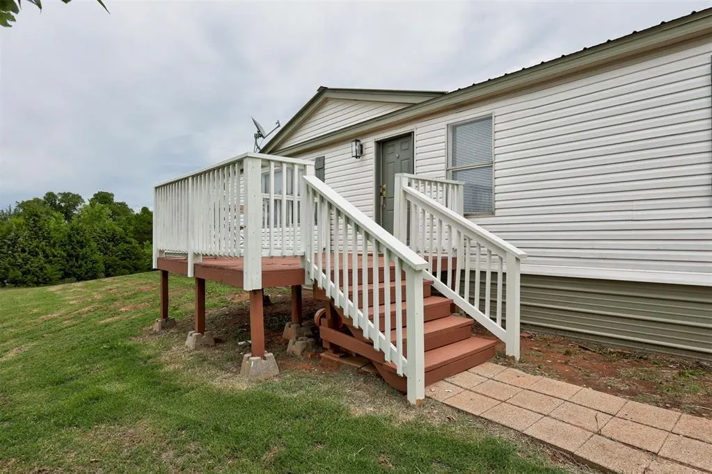 Photo 5 — 2501 Kelly Road, Guthrie, OK 73044