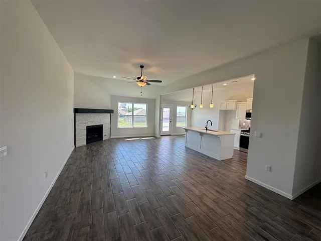 Photo 3 — 2715 Turtle Way, Midwest City, OK 73130