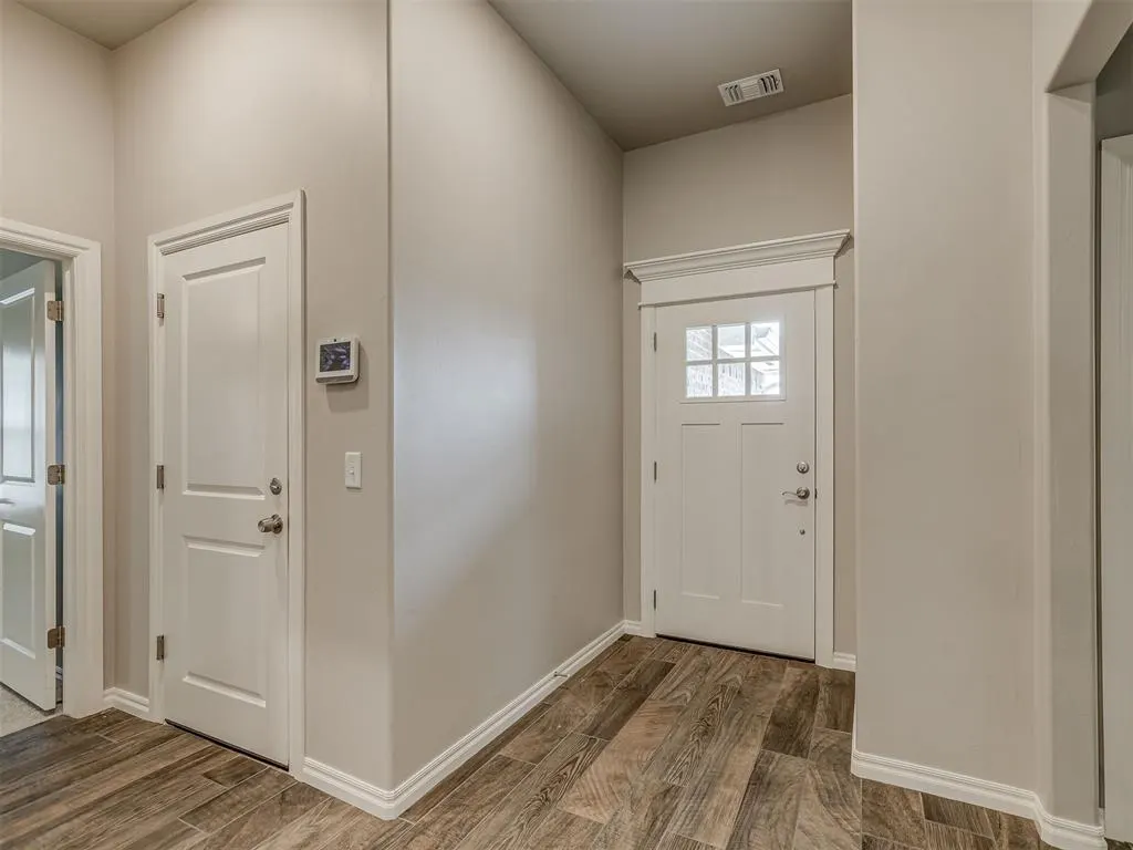 Photo 3 — 5109 White Gold Avenue, Edmond, OK 73034