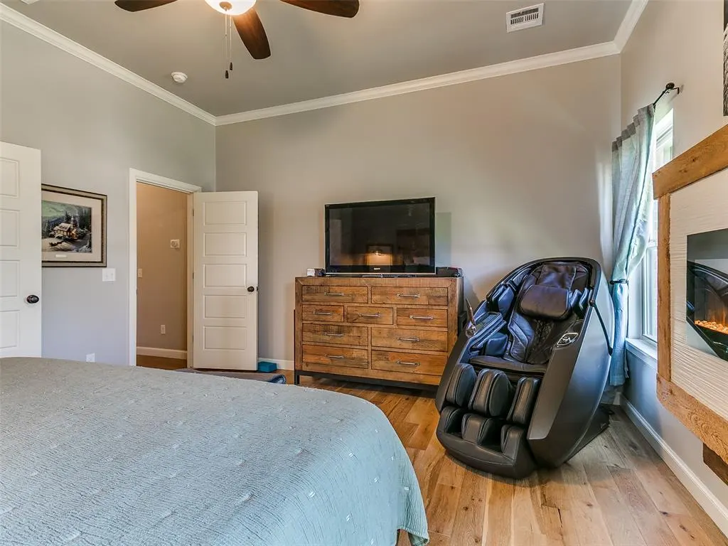 Photo 11 — 11809 Loren Brook Lane, Yukon, OK 73099