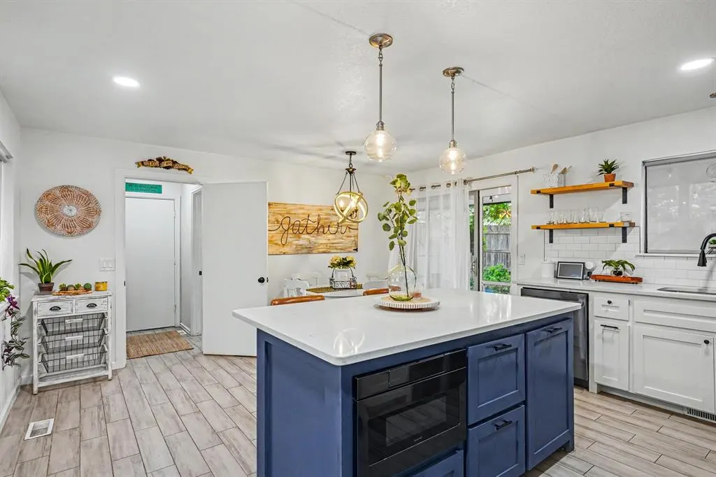 Photo 9 — 2304 SW 122nd Street, Oklahoma City, OK 73170
