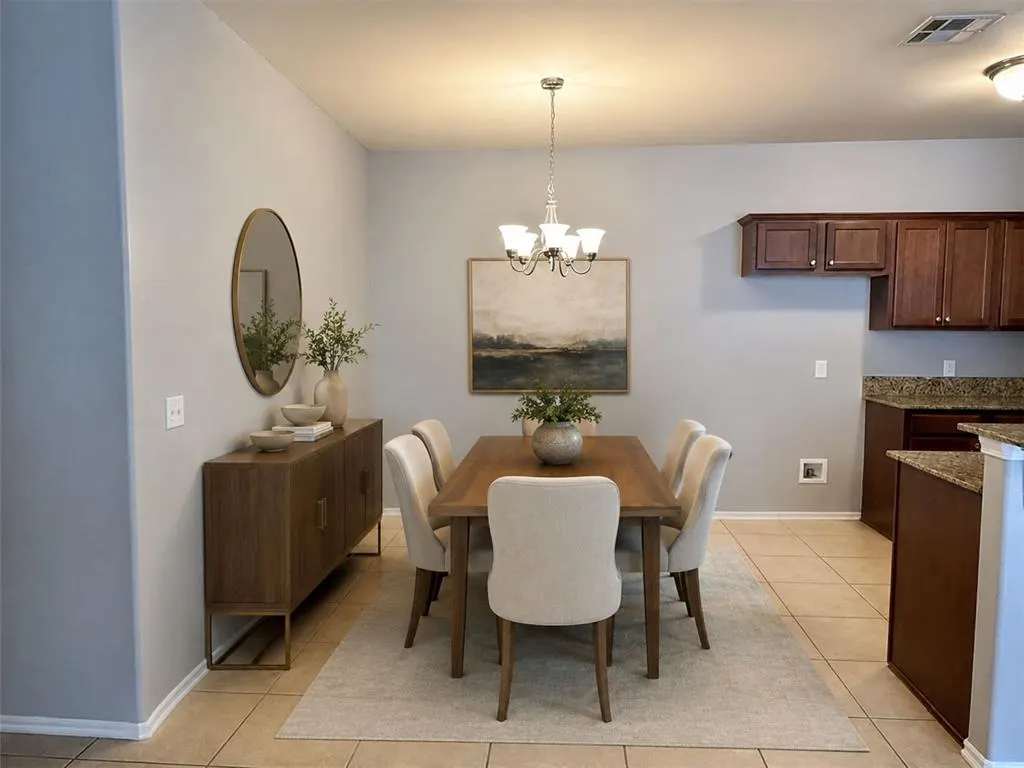 Photo 11 — 11823 SW 14th Street, Yukon, OK 73099