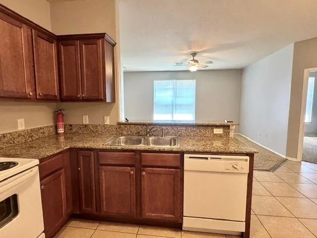 Photo 14 — 11823 SW 14th Street, Yukon, OK 73099