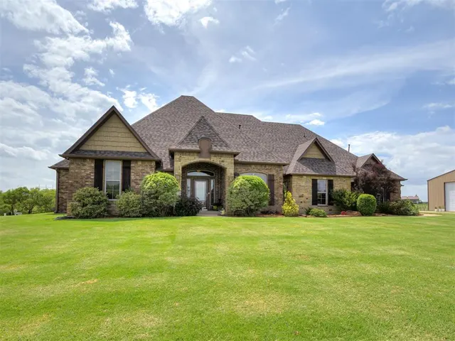 Photo 2 — 15821 SW 26th Street, El Reno, OK 73036