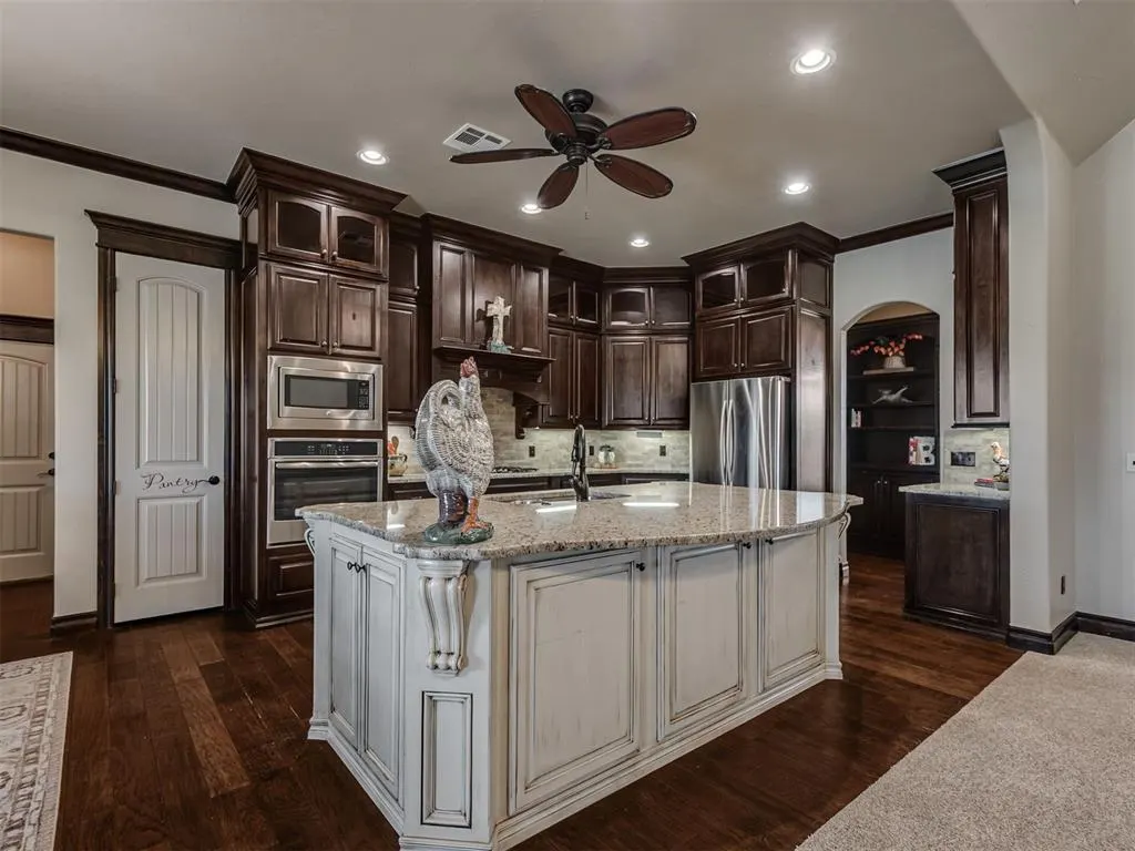 Photo 9 — 15821 SW 26th Street, El Reno, OK 73036