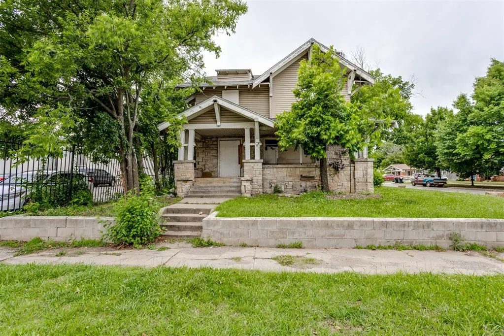 Photo 2 — 3125 N McKinley Avenue, Oklahoma City, OK 73118