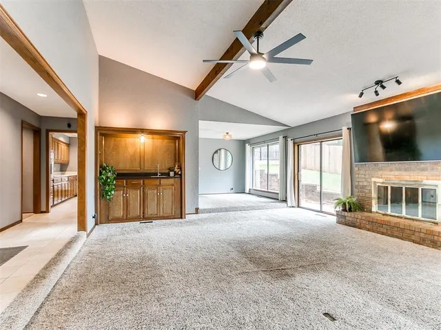 Photo 5 — 912 Stonehenge Drive, Edmond, OK 73034
