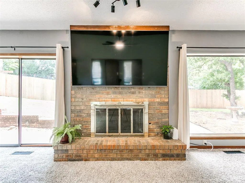 Photo 8 — 912 Stonehenge Drive, Edmond, OK 73034