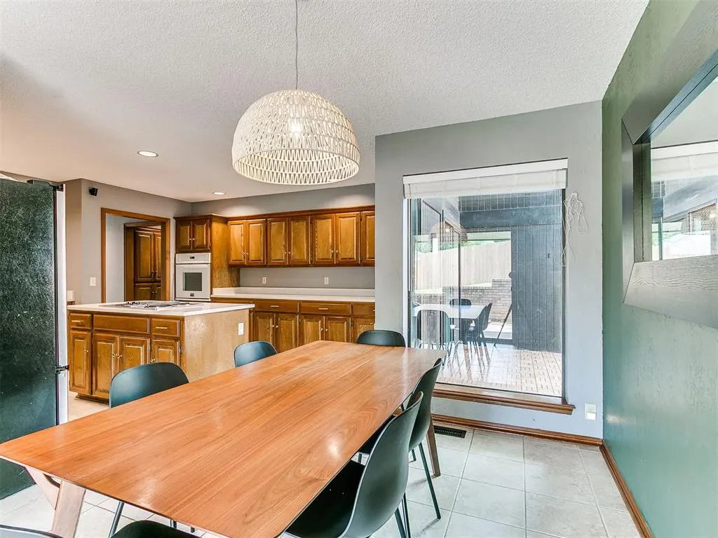 Photo 17 — 912 Stonehenge Drive, Edmond, OK 73034