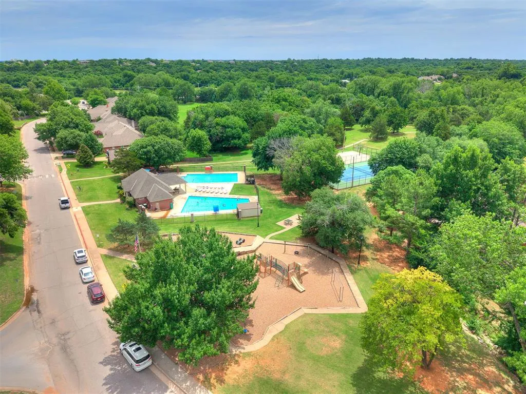 Photo 46 — 912 Stonehenge Drive, Edmond, OK 73034